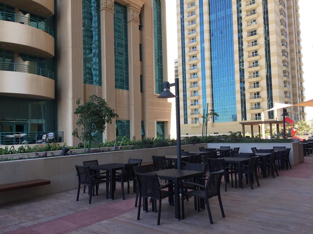 Espace Holiday Homes - Elite Residency Dubai Esterno foto